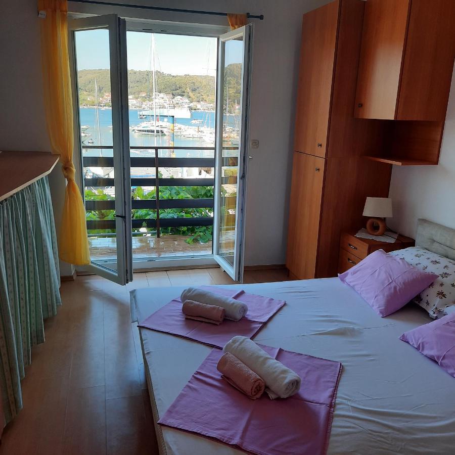 Apartments Bojana Rab Supetarska Draga Exteriör bild
